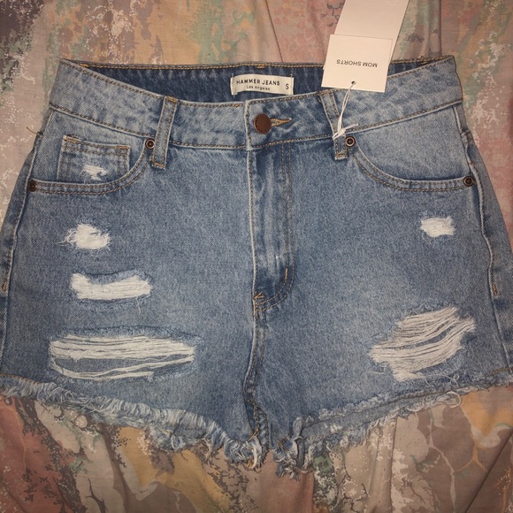 🌟NEW🌟fashion nova high waisted jean shorts sizeS - Picture 3 of 3